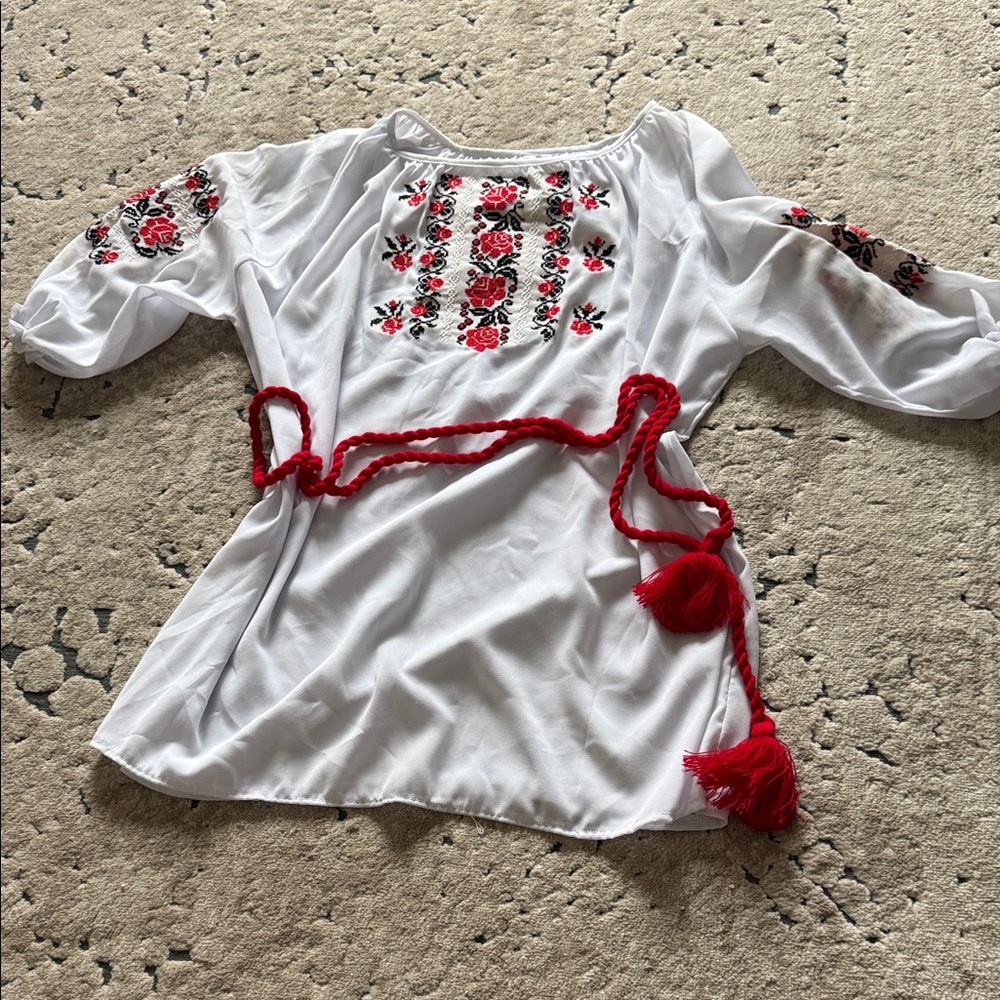 Traditional Ukrainian Womans Top White Blouse with Red Floral Design